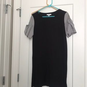 socialite t-shirt dress with detailed sleeve